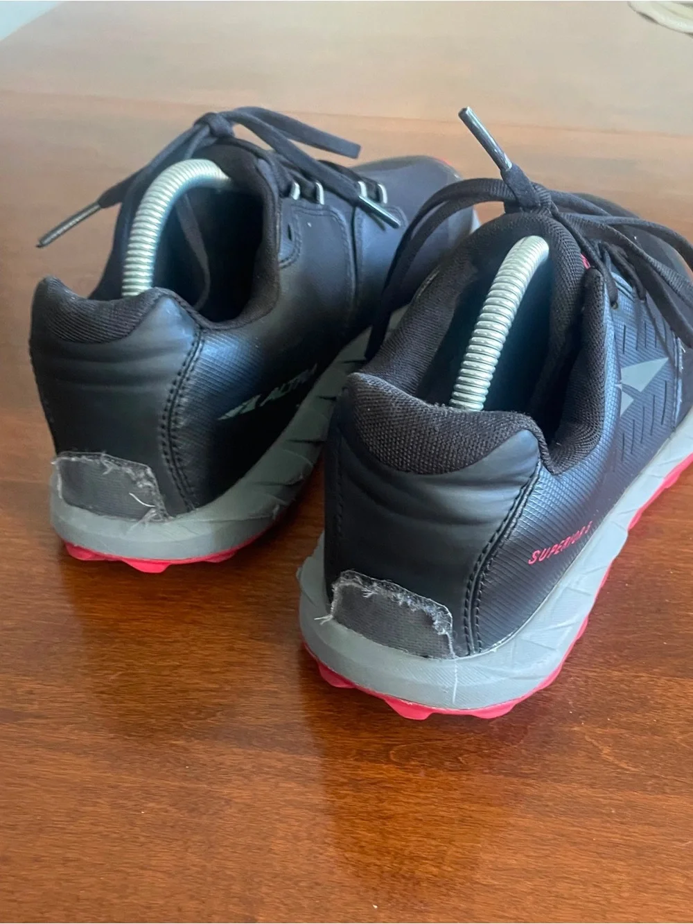 Altra superior trail